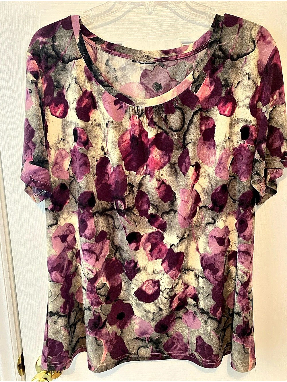 Links Floral Short Sleeve Top in Purple & Gray Like New Size 1X